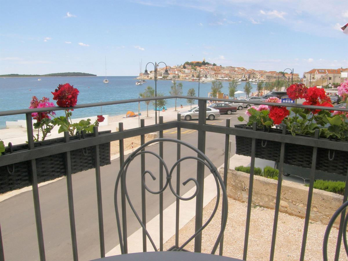 פרימוסטן Apartments Mare מראה חיצוני תמונה