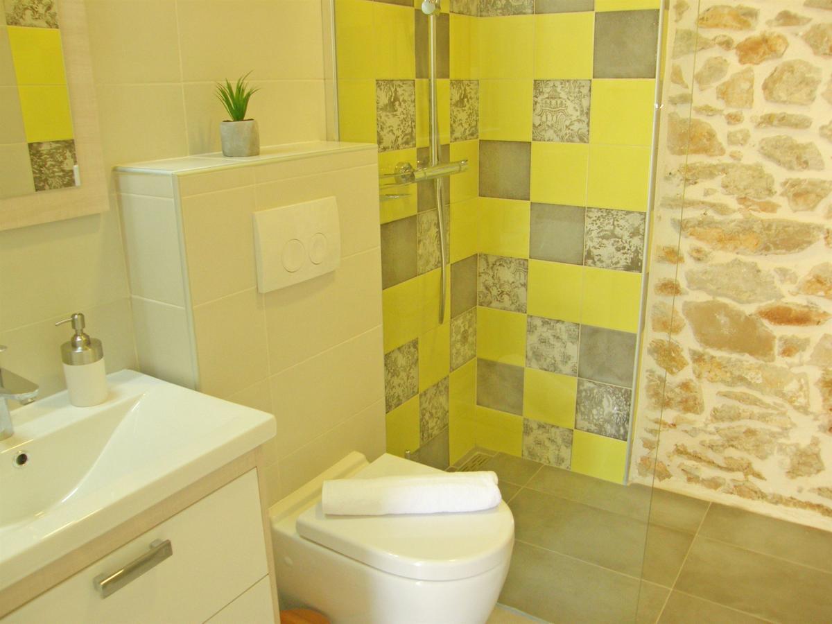 פרימוסטן Apartments Mare מראה חיצוני תמונה