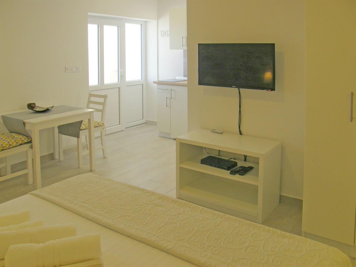 פרימוסטן Apartments Mare מראה חיצוני תמונה